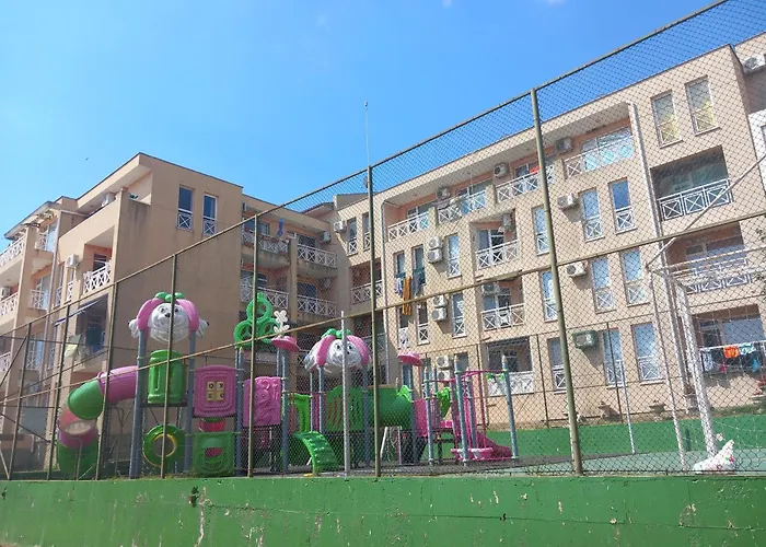 Sunny Day 6 One Bedroom * ساني بيتش