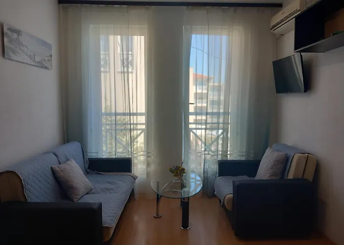Sunny Day 6 One Bedroom ساني بيتش