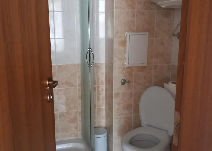 Sunny Day 6 One Bedroom شقة *